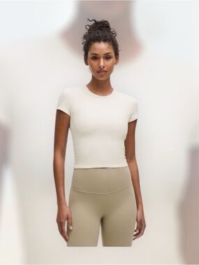 Lululemon All It Takes Back-Twist
Ribbed Short-Sleeve Shirt
Light Ivory